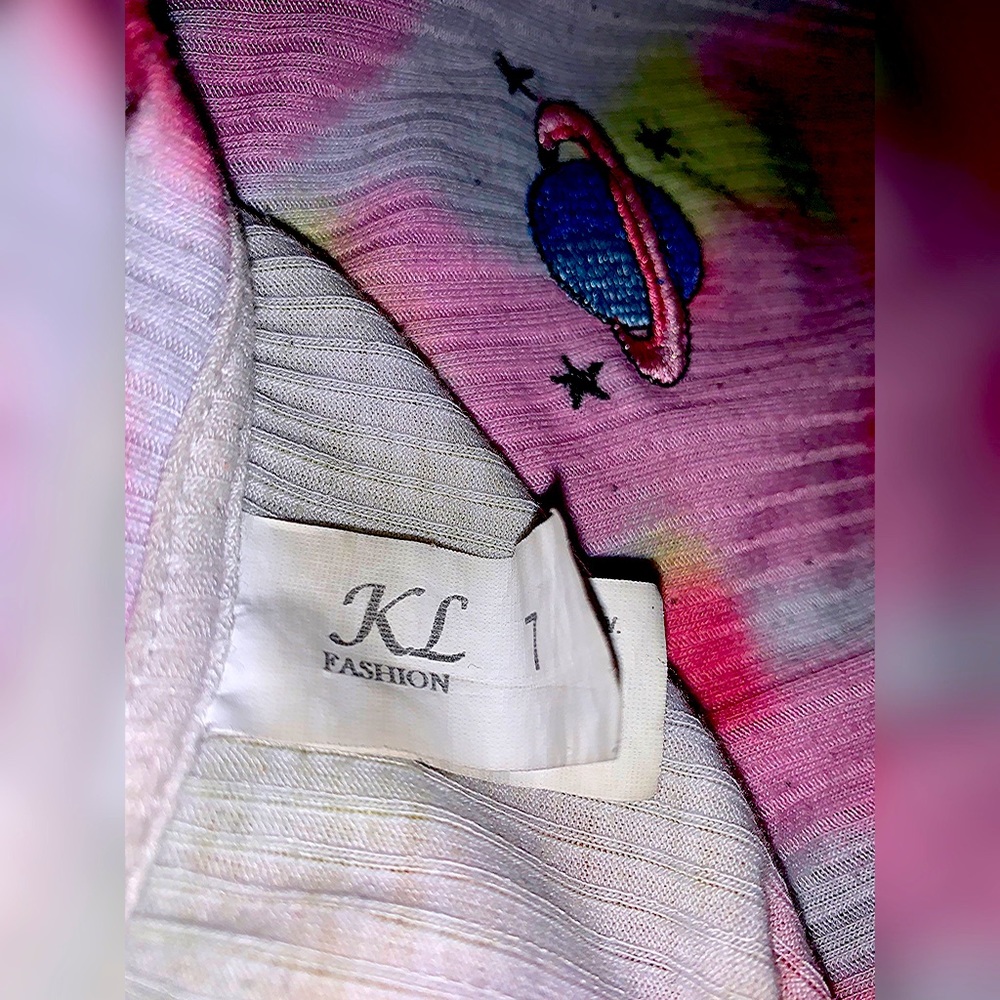 Kl Alien galaxy shirt